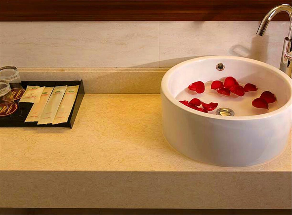 שנג'ן Vienna 3 Best Hotel Meilong Road מראה חיצוני תמונה