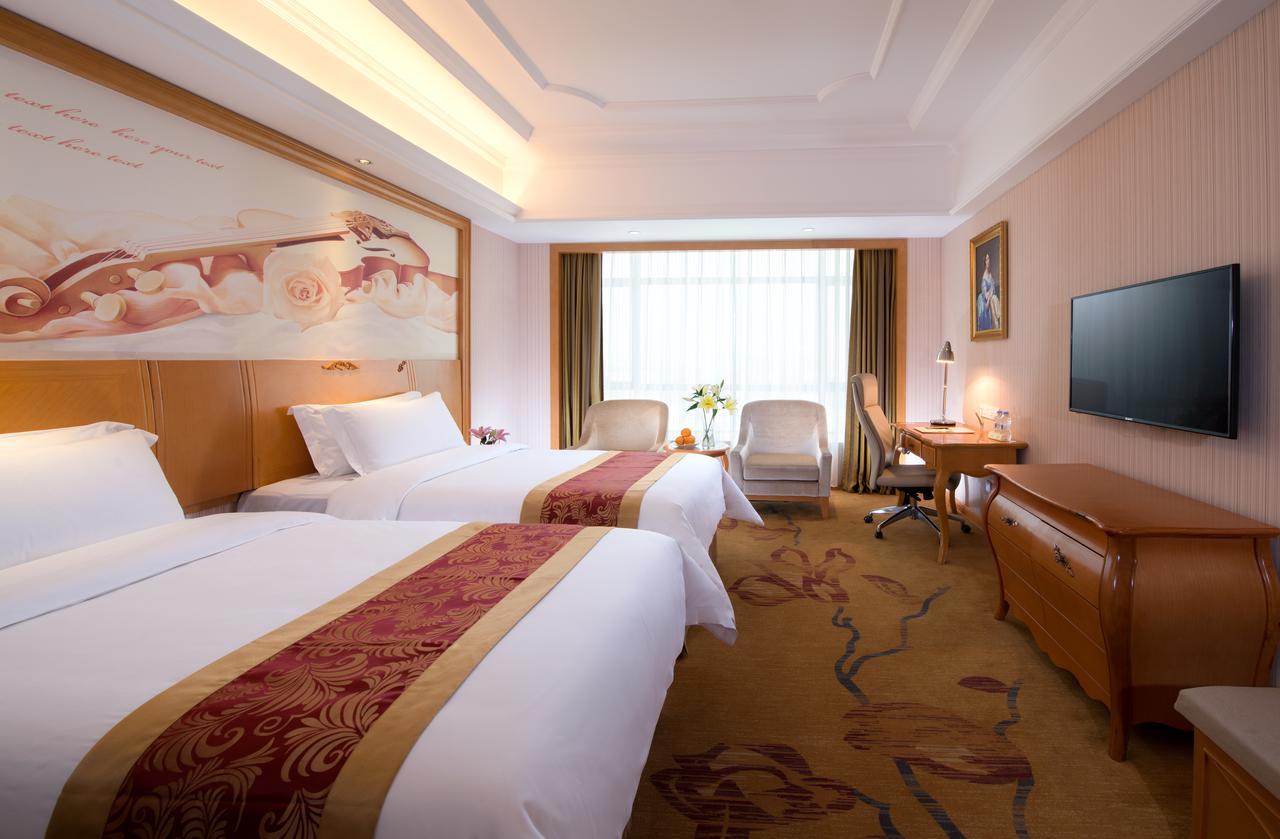 שנג'ן Vienna 3 Best Hotel Meilong Road מראה חיצוני תמונה