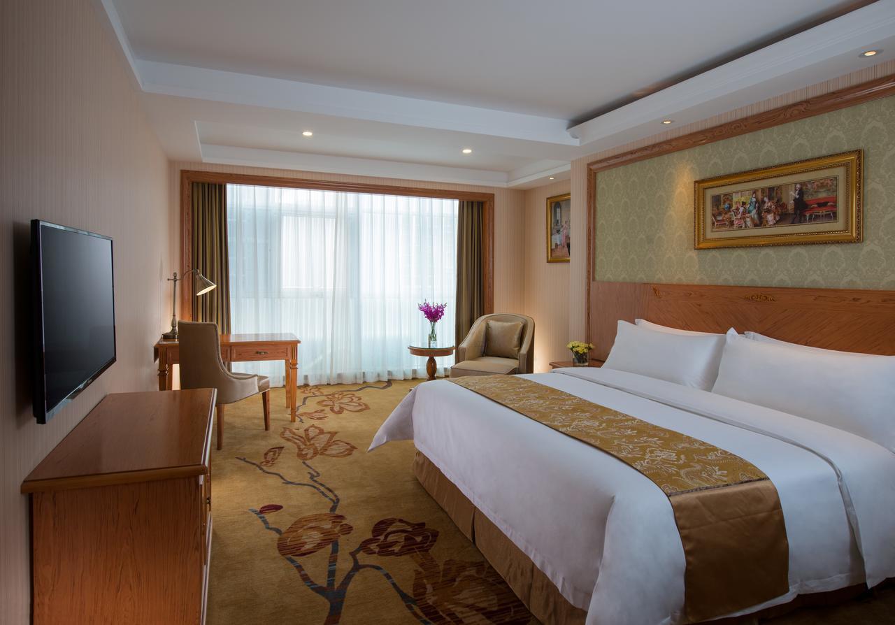שנג'ן Vienna 3 Best Hotel Meilong Road מראה חיצוני תמונה